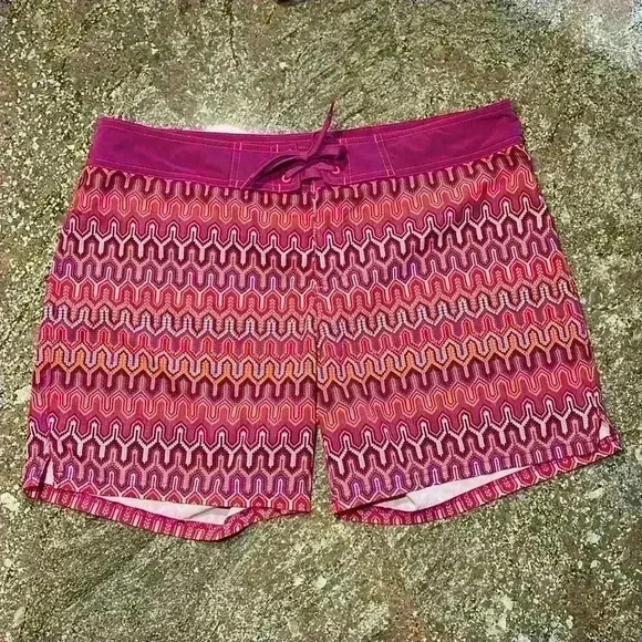 EUC Prana Boardshorts Geometric Abstract  Multicolor Women’s Sz L - Picture 1 of 11